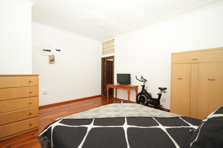 4 Bedroom Property for Sale in Wynberg Western Cape